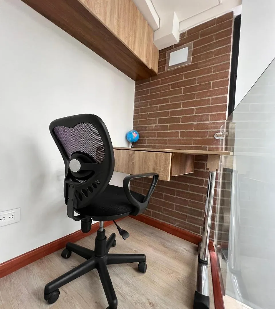 Comodo Doble Altura Normandia Bogotá 0*,