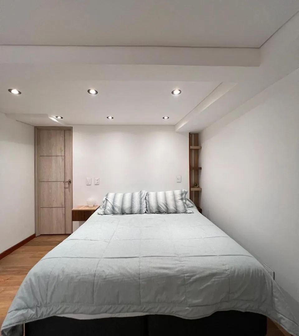 Comodo Doble Altura Normandia Bogotá Apartmán